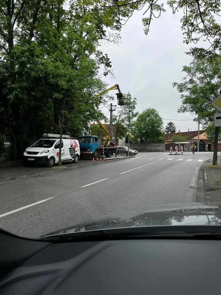 Výmena stožiara verejného osvetlenia v Piešťanoch